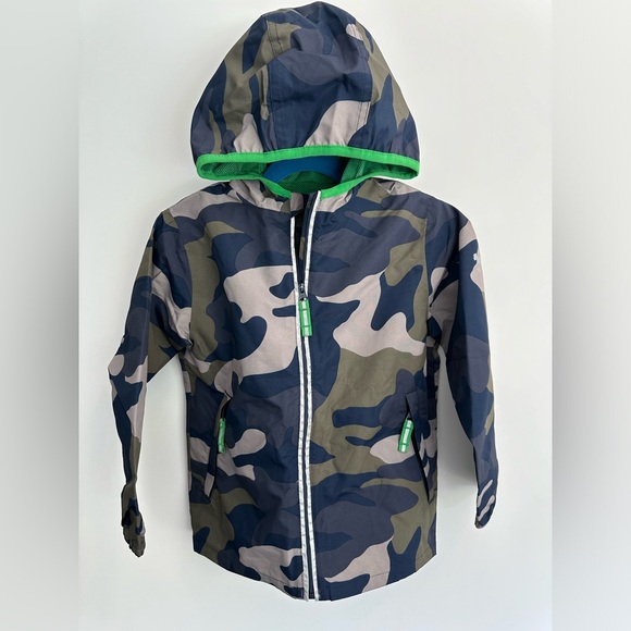 Mini Boden Jacket. Camo. Hooded rain coat. Boys sz 5-6 - Picture 1 of 1